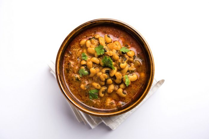 8 Healthy and Delicious Curry Recipes for Vegetarians and Meat Lovers